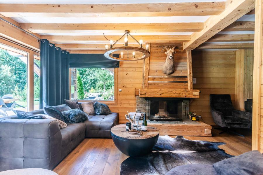 Rent in ski resort 7 room chalet 14 people - Chalet le Vanant - Morzine - Living room