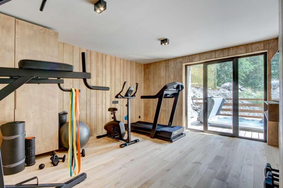 Rent in ski resort 7 room triplex chalet 16 people - Chalet Mesange Cendrée - Morzine - Fitness room