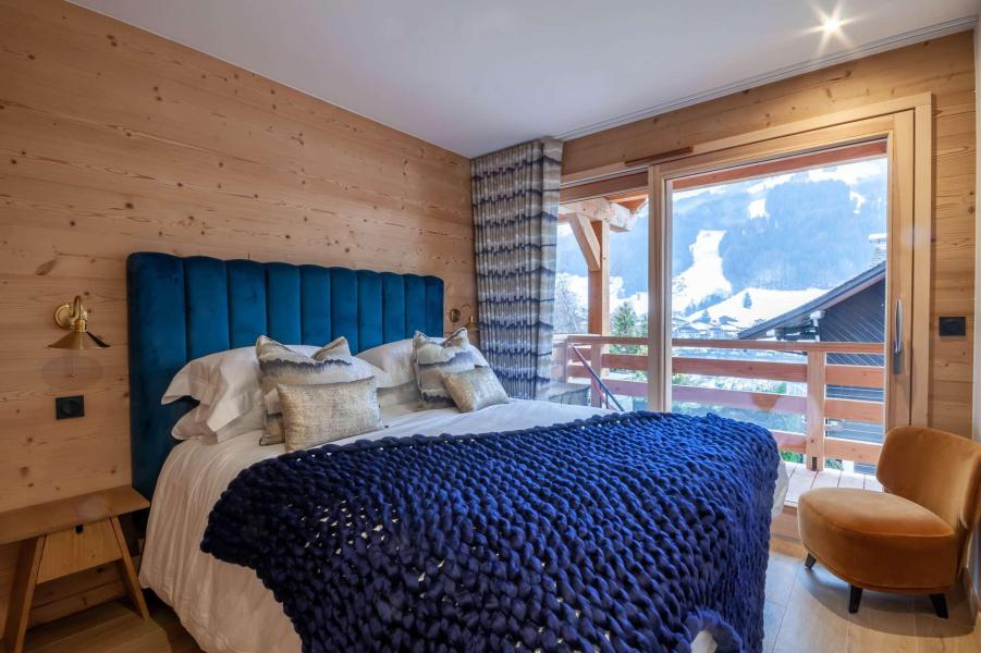 Rent in ski resort 5 room triplex chalet 9 people - Chalet Tilly - Morzine - Bedroom