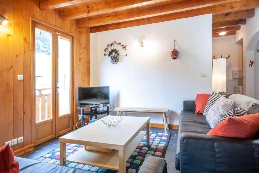 Rent in ski resort 5 room duplex apartment 10 people (3) - La Maison Rose - Morzine - Living room