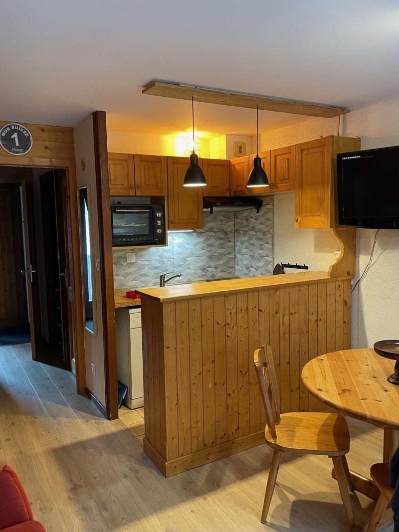 Ski verhuur Studio bergnis 4 personen (10) - La Résidence la Corniche - Morzine - Woonkamer