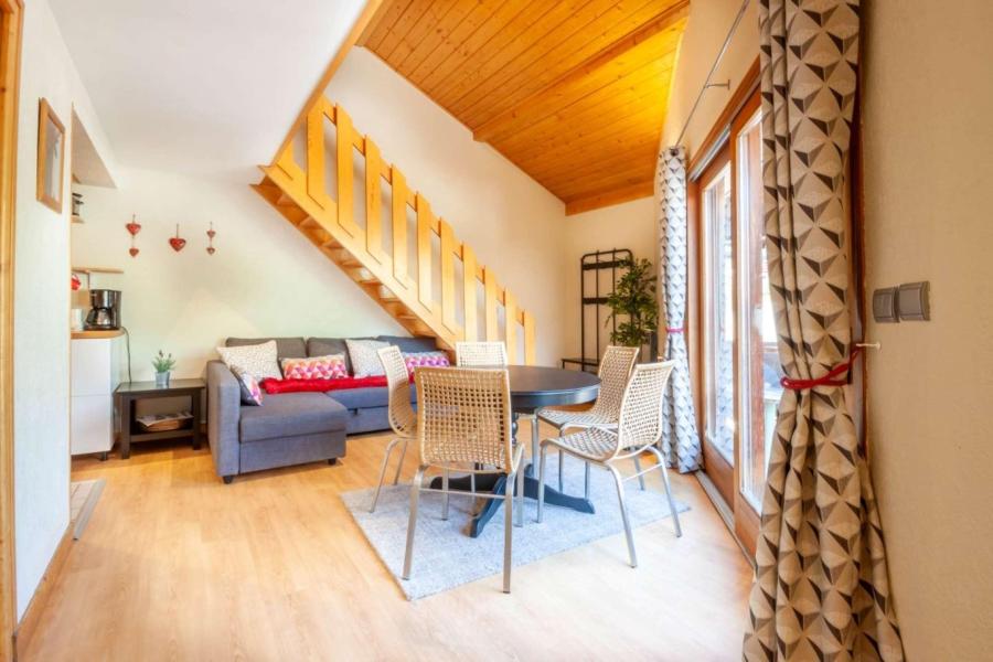 Rent in ski resort 3 room duplex apartment 6 people (10) - Le Cypierre - Morzine - Living room