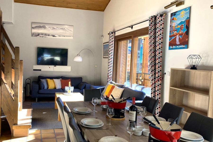 Rent in ski resort 5 room duplex apartment 10 people (2) - Résidence Cridelf - Morzine - Living room