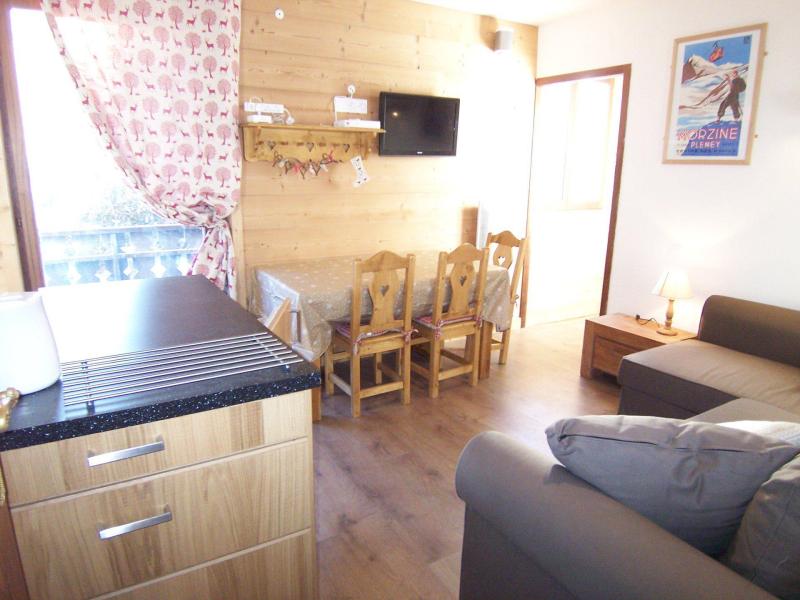 Rent in ski resort 2 room apartment 6 people (C1) - Résidence l'Edelweiss - Morzine - Living room