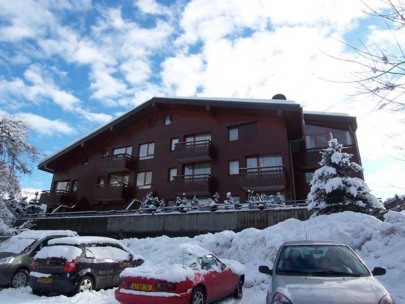 Rent in ski resort Résidence la Chalende - Morzine - Winter outside