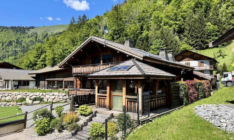 Rent in ski resort Résidence La Moutelette - Morzine - Winter outside