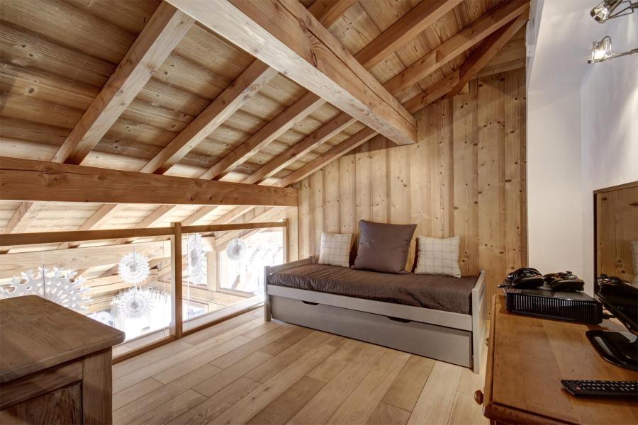 Skiverleih 4 Zimmer Maisonettewohnung für 8 Personen (4) - Résidence le Hameau des Fés - Morzine - Mansardenzwischengeschoss (-1,80 m)