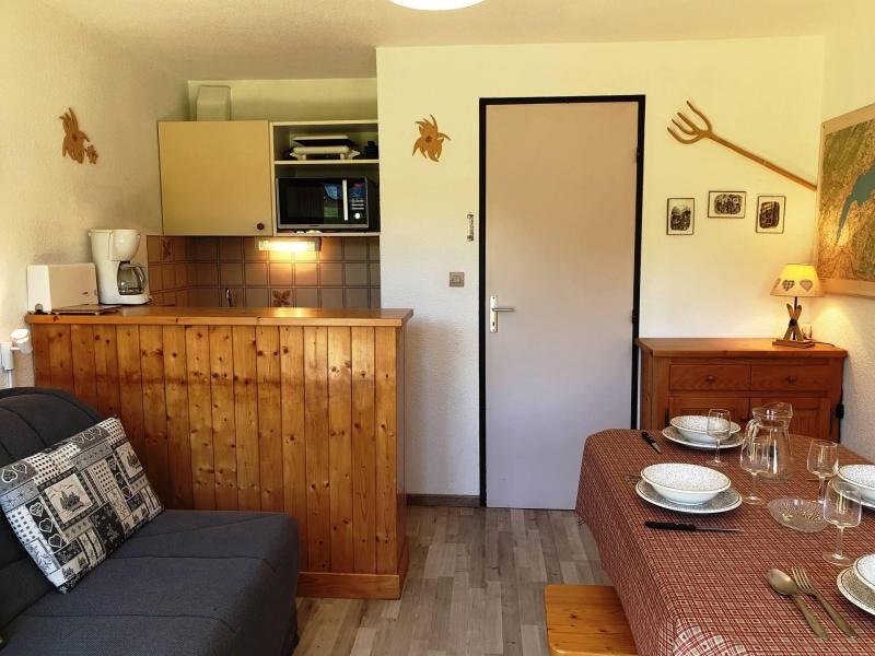 Rent in ski resort Studio sleeping corner 4 people (2) - Résidence le Jhomarons - Morzine - Living room