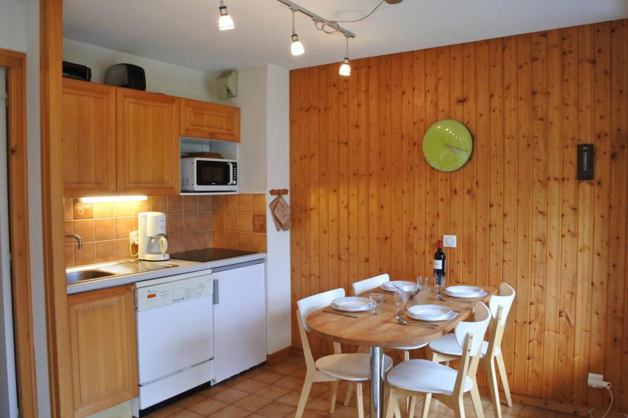 Rent in ski resort Studio sleeping corner 4 people (A4) - Résidence le Picaron - Morzine - Apartment