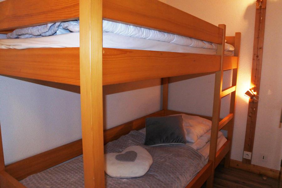 Rent in ski resort Studio sleeping corner 4 people (A4) - Résidence le Picaron - Morzine - Bedroom