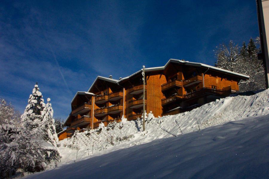 Rent in ski resort Résidence le Ranfolly - Morzine - Winter outside