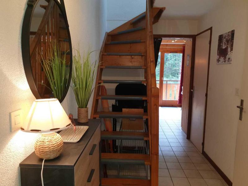 Rent in ski resort 3 room apartment 6 people (21) - Résidence le Vieux Moulin - Morzine - Corridor