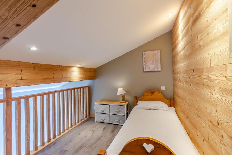 Rent in ski resort 5 room duplex apartment 10 people (4) - Résidence les Cordettes - Morzine - Bedroom