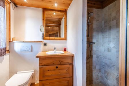 Rent in ski resort 7 room chalet 14 people - Chalet As de Coeur - Morzine - Shower room