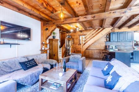 Rent in ski resort 5 room duplex chalet 11 people - Chalet Au Fil de L'Eau - Morzine - Living room