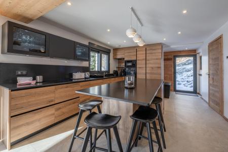 Rent in ski resort 9 room quadriplex chalet 12 people - Chalet Beaufaire - Morzine - Kitchen