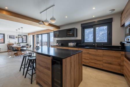 Rent in ski resort 9 room quadriplex chalet 12 people - Chalet Beaufaire - Morzine - Kitchen