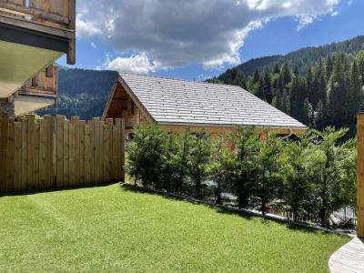 Rent in ski resort Chalet Constantine - Morzine - Garden