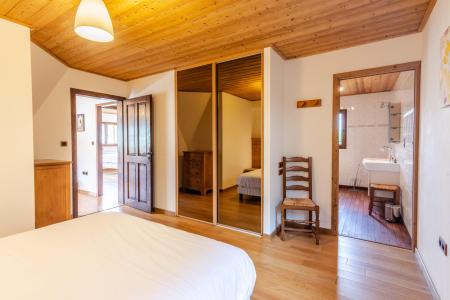 Rent in ski resort 3 room apartment 6 people (1) - Chalet l'Ourson Blanc Morzine - Morzine - Bedroom