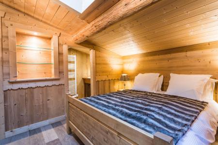 Rent in ski resort 6 room chalet 10 people - Chalet le Blizzard - Morzine - Bedroom