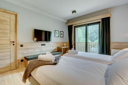 Rent in ski resort 7 room triplex chalet 16 people - Chalet Mesange Cendrée - Morzine - Bedroom