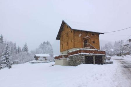 Rent in ski resort 5 room duplex apartment 10 people (3) - La Maison Rose - Morzine - Winter outside