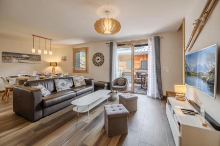 Rent in ski resort 5 room duplex apartment 9 people (A201) - Les Chalets de Joux Plane - Morzine - Living room