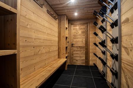 Rent in ski resort 6 room triplex chalet 10 people - NANOOK - Morzine - Ski locker
