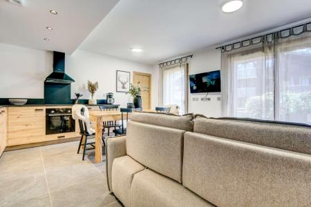 Rent in ski resort 2 room apartment 6 people (B004) - Résidence Echo du Pleney - Morzine - Living room