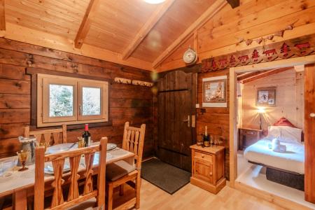 Rent in ski resort 3 room apartment 4 people (2) - Résidence Les Balluts - Morzine - Living room