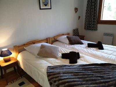 Rent in ski resort 4 room duplex apartment 6 people (2) - Résidence les Cordettes - Morzine - Bedroom
