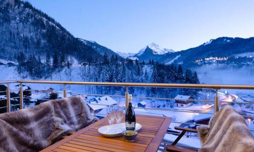 Rent in ski resort Résidence Les Rosiers - Morzine - Winter outside