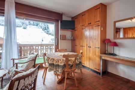 Rent in ski resort Studio 4 people (S4) - Résidence Olympique - Morzine - Living room