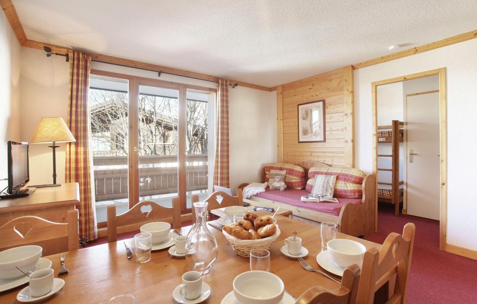 Rent in ski resort Résidence le Village - Notre Dame de Bellecombe - Living room