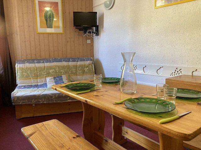 Rent in ski resort Studio 4 people (133A) - Résidence le Rond Point des Pistes I - Orcières Merlette 1850 - Living room