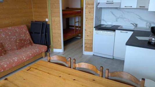 Rent in ski resort Studio sleeping corner 6 people (66A) - Rond Point des Pistes 1 - Orcières Merlette 1850 - Living room