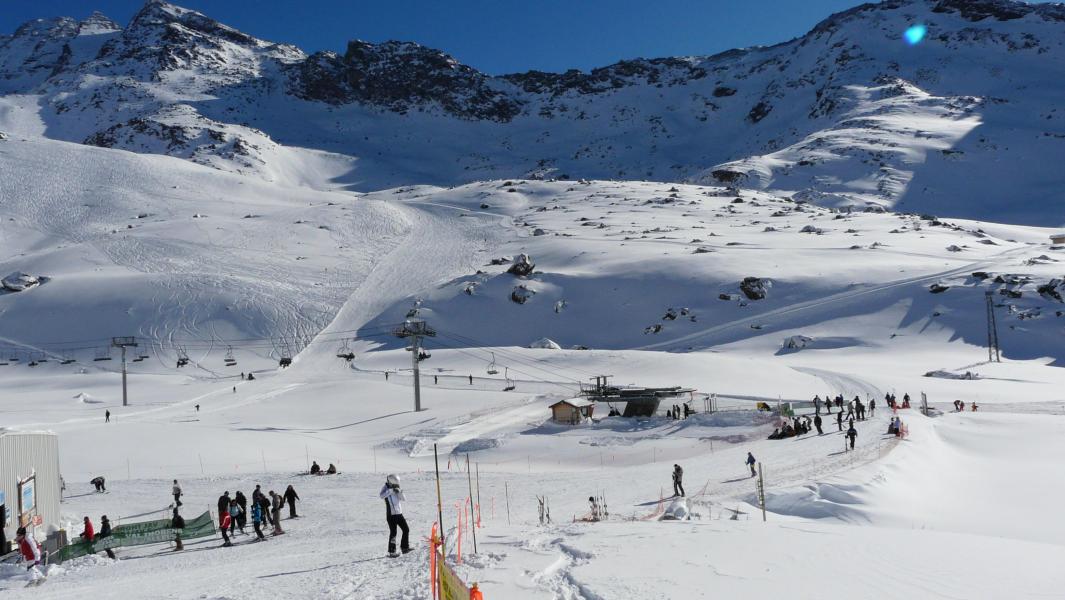 Ski verhuur Le Hameau des Eaux d'Orelle - Orelle - Buiten winter