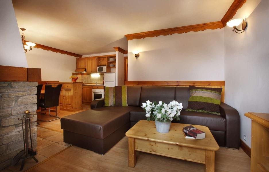 Rent in ski resort Résidence Chalet des Neiges - Oz 3300 - Settee