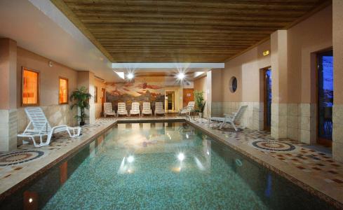 Rent in ski resort Résidence Chalet des Neiges - Oz 3300 - Swimming pool