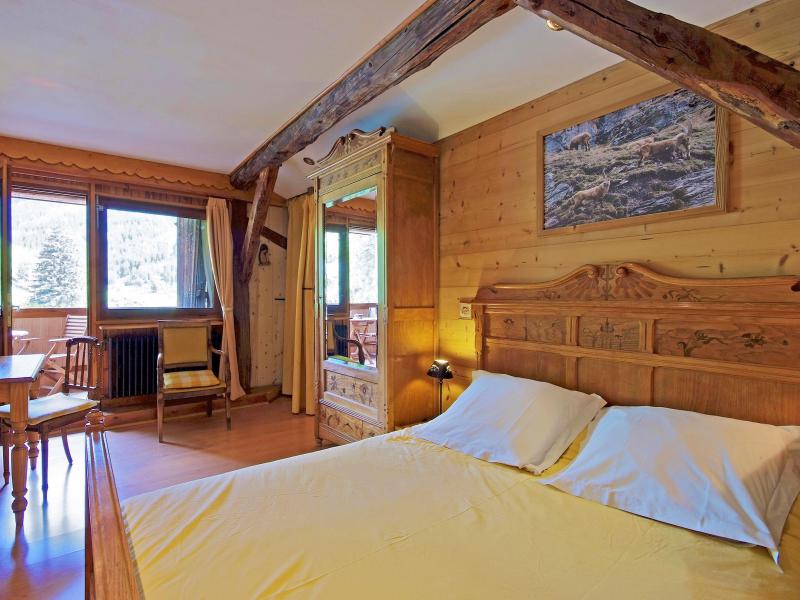 Rent in ski resort Chalet de Claude - Peisey-Vallandry - Bedroom