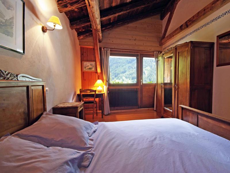 Rent in ski resort Chalet de Claude - Peisey-Vallandry - Bedroom