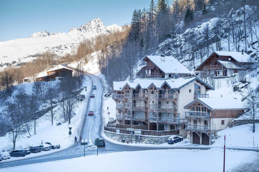 Rent in ski resort Résidence Chalet Les Amis - Peisey-Vallandry - Winter outside