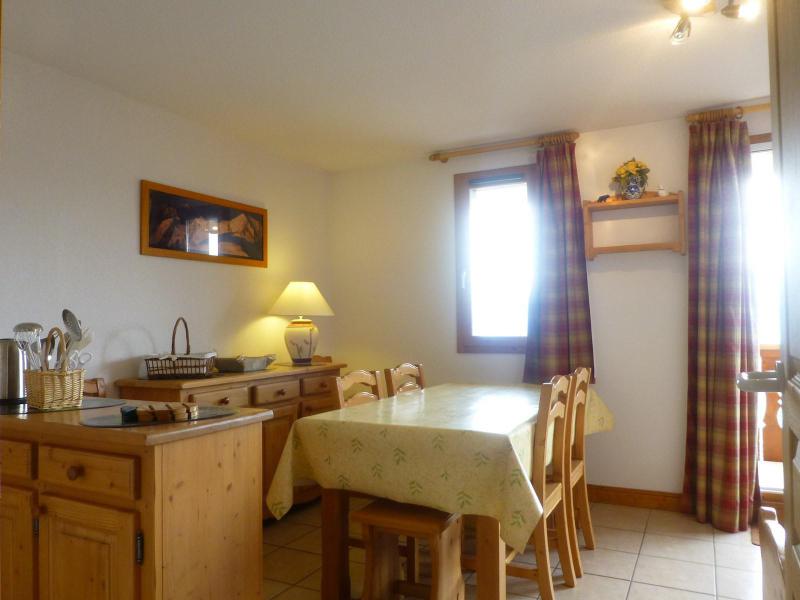 Location au ski Appartement 3 pièces cabine 6 personnes (2811) - Résidence Choucas - Peisey-Vallandry - Table