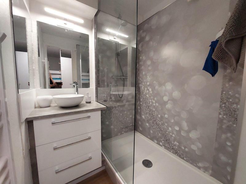 Soggiorno sugli sci Studio con alcova per 4 persone (001) - Résidence Grande Ourse - Peisey-Vallandry - Bagno con doccia