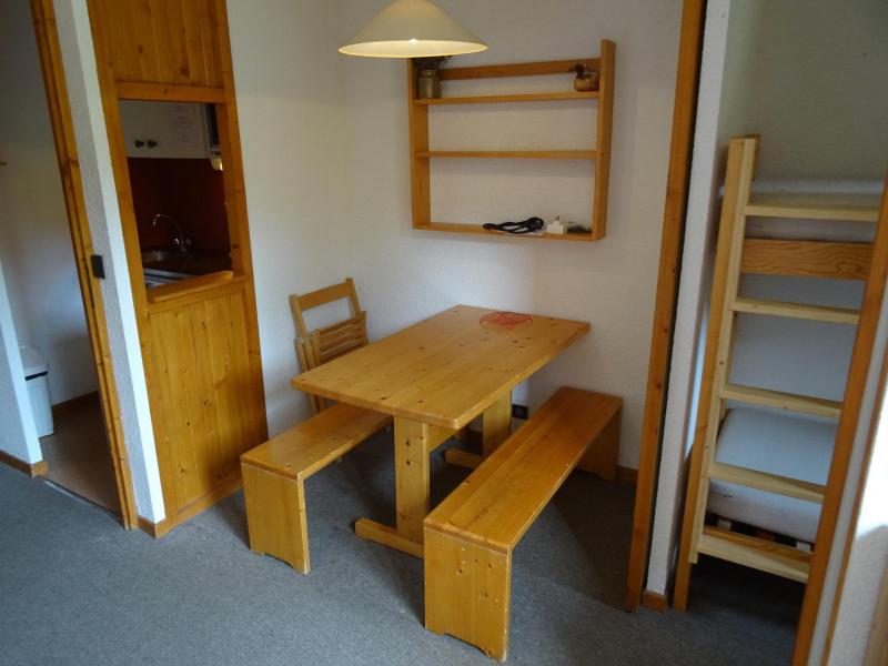 Rent in ski resort Studio cabin 3 people (617) - Résidence Michailles - Peisey-Vallandry - Living room