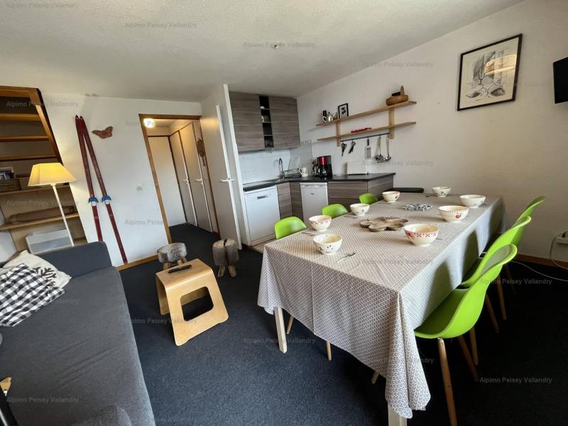 Rent in ski resort 3 room duplex apartment sleeping corner 8 people (47115) - Résidence Petite Ourse - Peisey-Vallandry - Living room