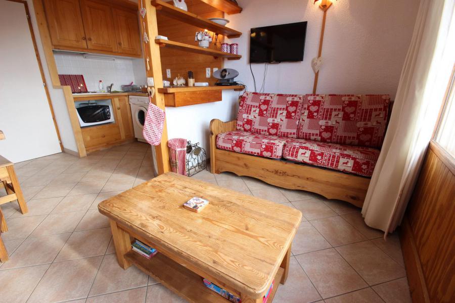 Rent in ski resort 3 room apartment cabin 7 people - Résidence Petite Ourse A - Peisey-Vallandry - Living room