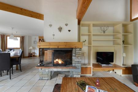 Rent in ski resort Les Chalets des Deux Domaines - Peisey-Vallandry - Fireplace