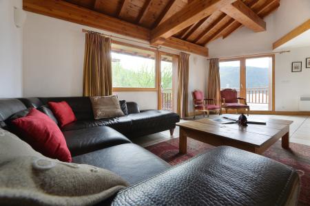 Rent in ski resort Les Chalets des Deux Domaines - Peisey-Vallandry - Living room