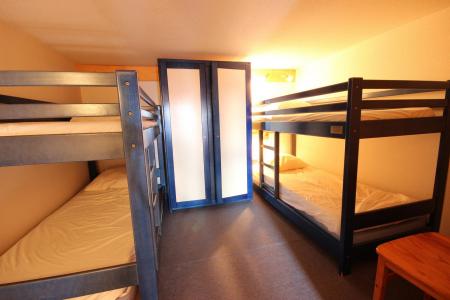 Rent in ski resort 2 room duplex apartment 6 people (003) - Résidence Arc en Ciel - Peisey-Vallandry - Bedroom